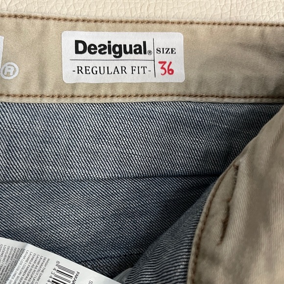 Desigual Men’s Double Waist Regular Fit Denim Short - Size 36 - Picture 4 of 9
